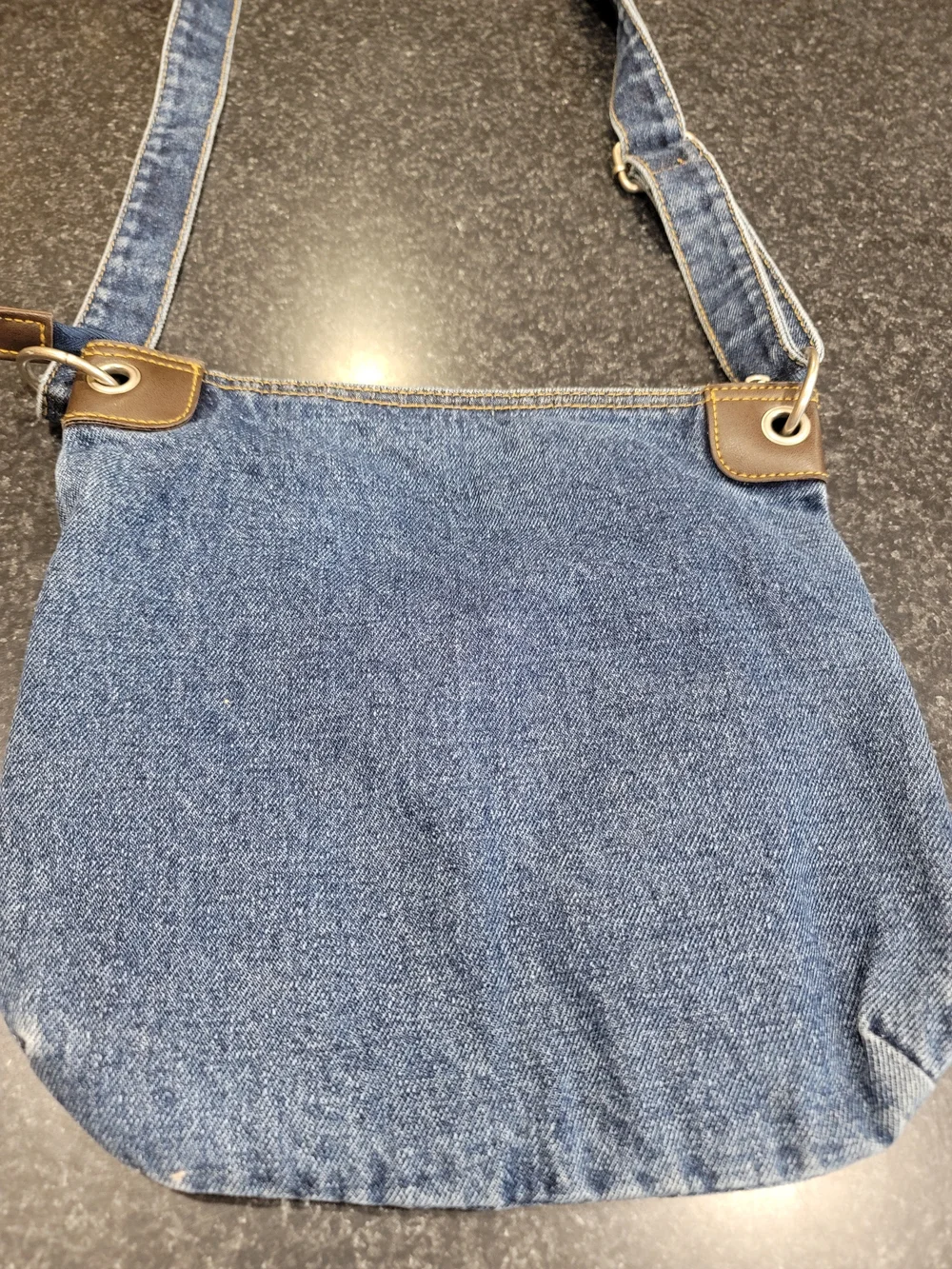 Y2K-style multi-pocket denim crossbody bag  blue jean